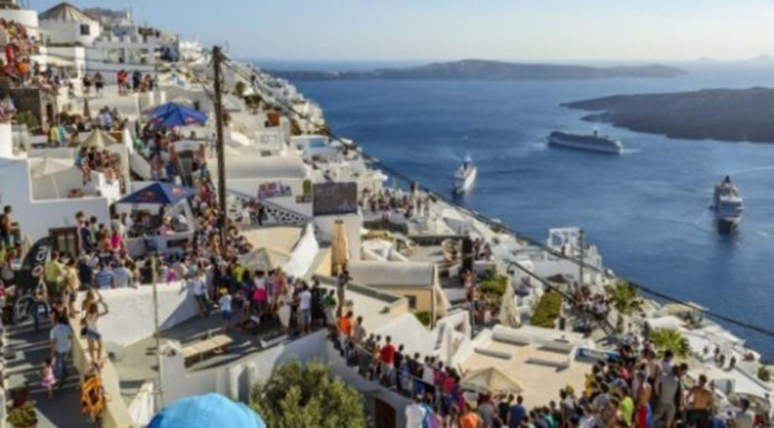 Τουρισμός: Η ευλογία που έγινε κατάρα… Του Θεοδόση Μπουντουράκη