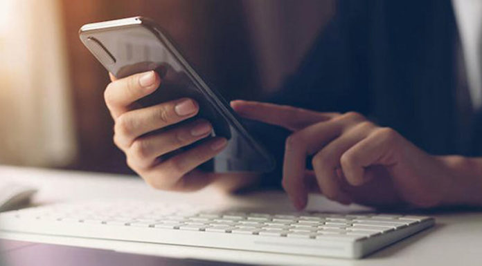 Αυξάνονται οι πωλήσεις στην ελληνική αγορά smartphones