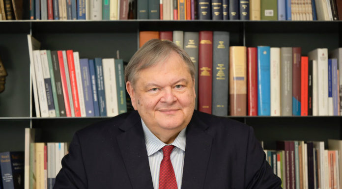 Συνέντευξη Ευάγγελου Βενιζέλου στην Εφημερίδα των Συντακτών και στον δημοσιογράφο, Χάρη Ιωάννου