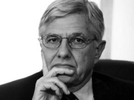 O Τάσος Γιαννίτσης γράφει για τη σοσιαλδημοκρατία