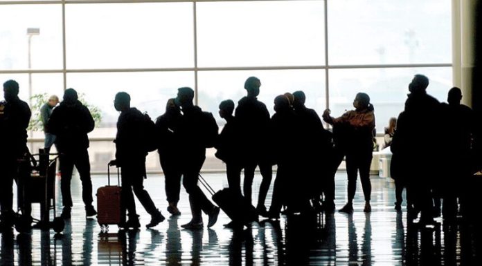 Κομισιόν: Στους εννέα μήνες η διάρκεια των πιστοποιητικών εμβολιασμού – Πρόταση για ισχύ από τον Ιανουάριο