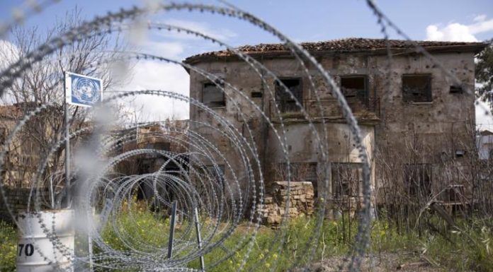 Μερική κινητικότητα στο Κυπριακό με την άφιξη Στιούαρτ