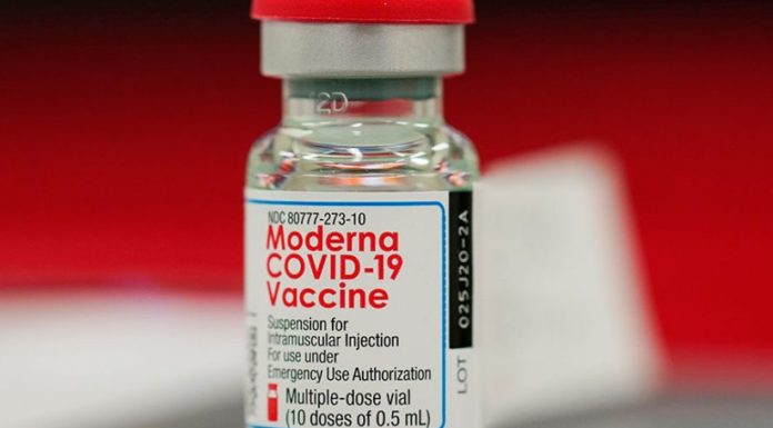 Μετάλλαξη Όμικρον – Moderna: Η τρίτη δόση αυξάνει 37 φορές τα εξουδετερωτικά αντισώματα