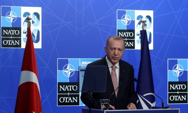 Ερντογάν: Εμφανίζεται έτοιμος να μεσολαβήσει για το ουκρανικό – Ίσες αποστάσεις μεταξύ Μόσχας και Κιέβου