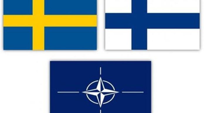 Δημοσκοπήσεις: Σουηδοί και Φινλανδοί στρέφονται υπέρ της ένταξης των χωρών τους στο NATO