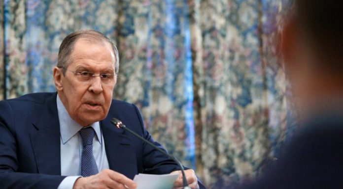 Λαβρόφ προς ΗΠΑ: Δεν ανεχόμαστε πυρηνικά στην Ευρώπη και βάσεις σε πρώην σοβιετικές χώρες