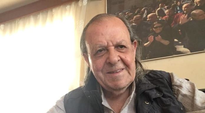 Φυλάκιση στον Σενέρ Λεβέντ για προσβολή του Ερντογάν
