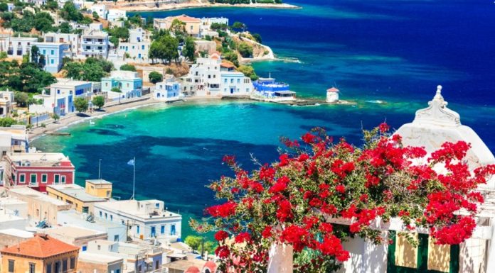 Άρση μέτρων: Τι αλλάζει από 1η Μαΐου και 1η Ιουνίου για πιστοποιητικά, μάσκες, τεστ -Οι συστάσεις για το Πάσχα