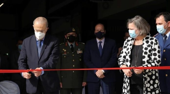 Η Β. Νούλαντ πρέπει να απολογηθεί με πράξεις, όχι με λόγια, στον Ελληνισμό