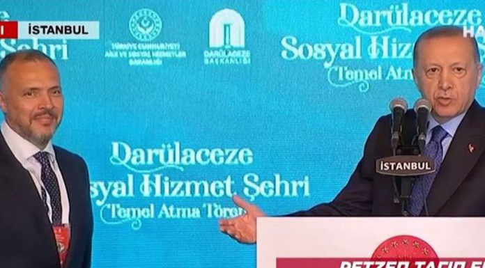 Τουρκία: Επίπληξη Ερντογάν σε εργολάβο μπροστά στις κάμερες – Ζήτησε να «τρέξει» η κατασκευή γηροκομείου