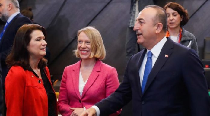 Πώς η Τουρκία χάλασε την ιστορική στιγμή του ΝΑΤΟ με Φινλανδία-Σουηδία