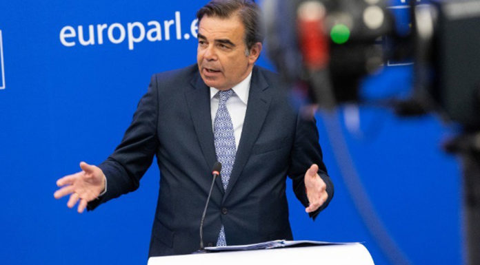 Σχοινάς: Εργαζόμαστε για να προχωρήσουμε από μια κυβερνοασπίδα σε μια πραγματική κυβερνοάμυνα