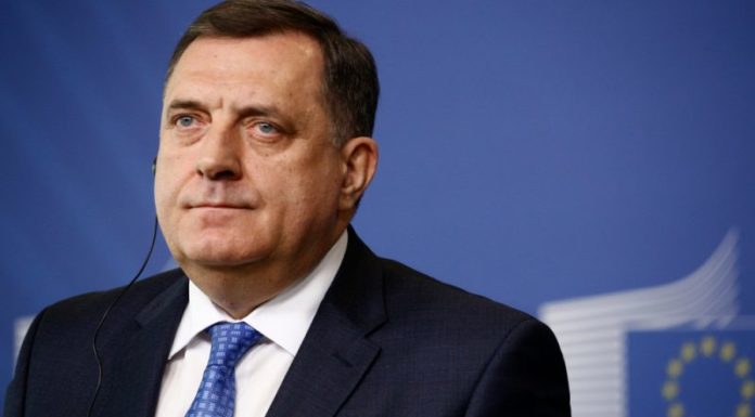 «Βόμβα» στη Βοσνία: Οι Σερβοβόσνιοι ζητούν διάλυση της χώρας