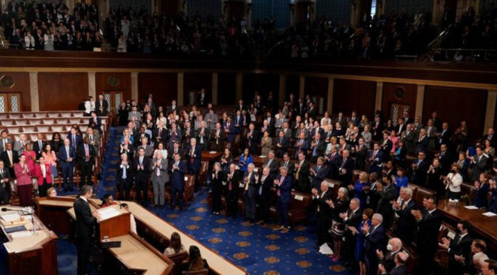 Συνεχίζεται ο εκνευρισμός της Τουρκίας – Hurriyet: Ο Μητσοτάκης καταχειροκροτήθηκε 37 φορές σε 42 λεπτά στο Κογκρέσο