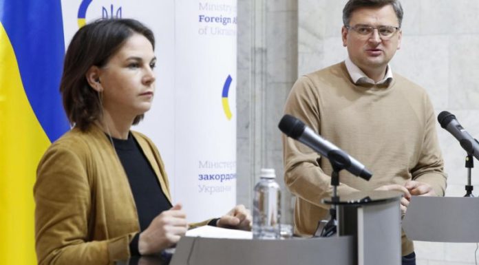 Θετική η Γερμανία στην πρόταση Μακρόν για «Ευρωπαϊκή Πολιτική Κοινότητα» εναλλακτική της διεύρυνσης