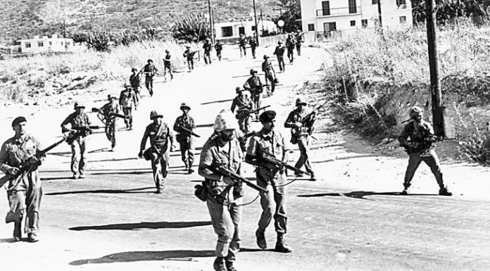 Έχει έτοιμη βαλίτσα 48 χρόνια μήπως προελάσουν οι Αττίλες