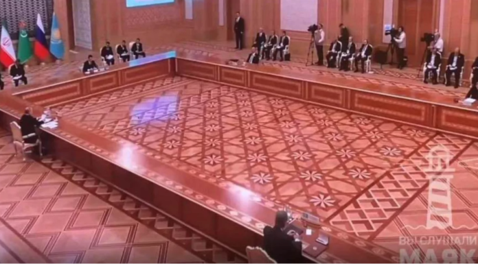 Τα τραπέζια του Πούτιν… μεγαλώνουν: Σύσκεψη με τέσσερις συμμάχους του στο Τουρκμενιστάν