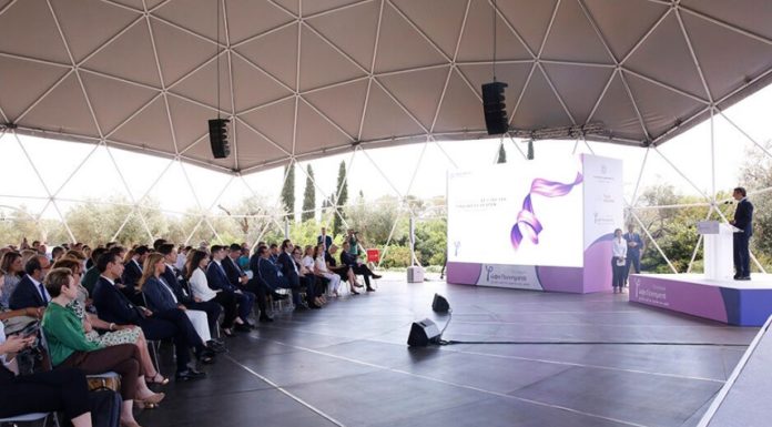 Πρόγραμμα «Φώφη Γεννηματά»: Από αύριο τα SMS στις δικαιούχους για δωρεάν μαστογραφίες