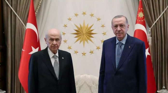 Τουρκία: Ο Μπαχτσελί ζητά να κηρυχθεί μονομερώς ΑΟΖ σε Αιγαίο και ανατολική Μεσόγειο