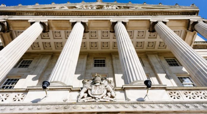 Αποτυχία στην εκλογή Πρόεδρου της Βουλής λόγω των ανησυχιών για το πρωτόκολλο της Βόρειας Ιρλανδίας