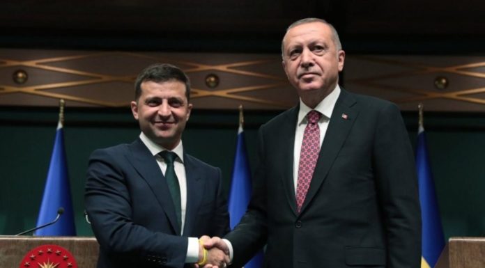 Ουκρανία: Οργή για το ρωσικό πλοίο με τα σιτηρά – Για εξηγήσεις ο τούρκος πρέσβης
