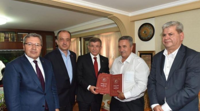 Απόγονους του Πορθητή «είδε» στη Θράκη ο Νταβούτογλου