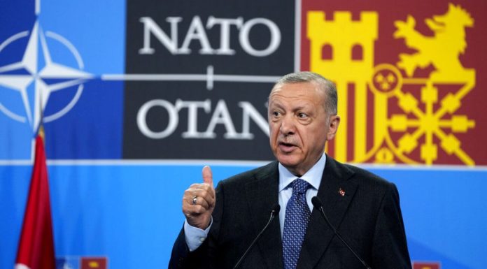 «Να είμαστε έτοιμοι να διώξουμε την Τουρκία από το ΝΑΤΟ» – Επιστολή Αμερικανών αξιωματούχων στους FT