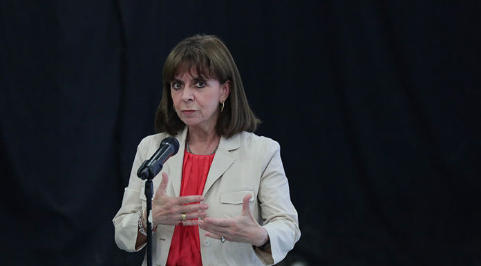 Σακελλαροπούλου για παρακολουθήσεις: «Άμεση και πλήρης διαλεύκανση της υπόθεσης»