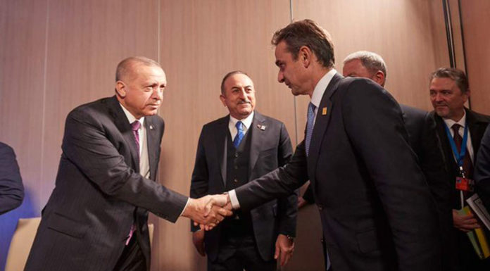 Τουρκικά ΜΜΕ: «Ψευδονταή Μητσό» – Εκνευρισμός για το «Νταηλίκια γιοκ» του Μητσοτάκη