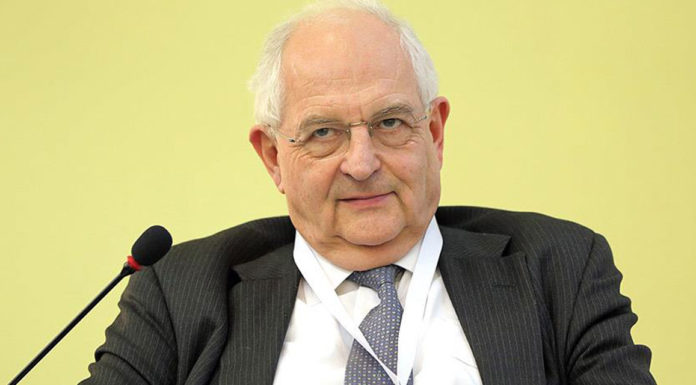 Wolf: Η επίθεση του Τραμπ στο παγκόσμιο δολάριο