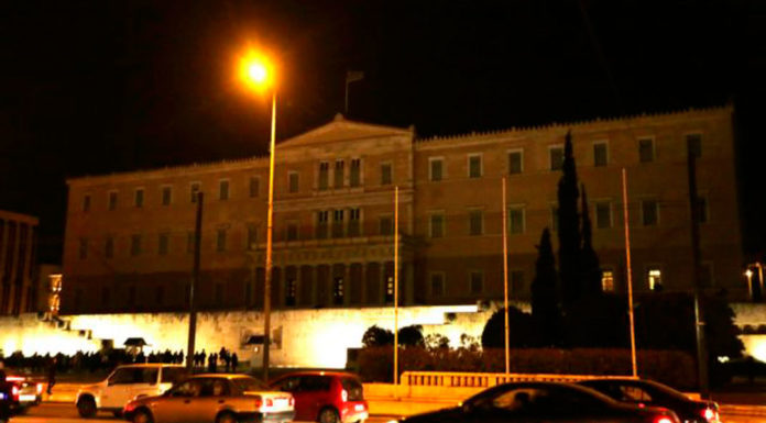 Μείωση κατανάλωσης ενέργειας: Πότε και για ποιους θα κόβεται το ρεύμα