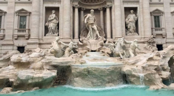 Ιταλία: Η κυβέρνηση Ντράγκι θα συμβουλεύσει τους Ιταλούς να βάζουν πλυντήριο μόνον όταν έχει γεμίσει και να κάνουν «γρήγορα ντους»