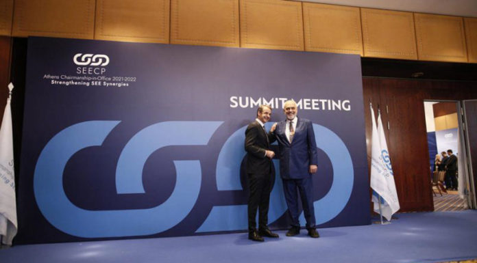 Ελλάδα-Αλβανία δεν συμφώνησαν για τα θαλάσσια σύνορα στην άτυπη σύνοδο της Πράγας