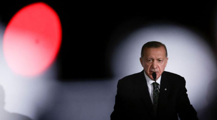 Πώς ο Ερντογάν οδηγείται σε αδιέξοδο με τις πολεμικές ιαχές κατά της Ελλάδας