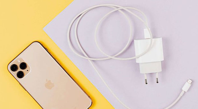 Ψηφίζεται η νομοθεσία για κοινό φορτιστή σε όλες τις φορητές συσκευές… Της Νατάσας Φραγκούλη