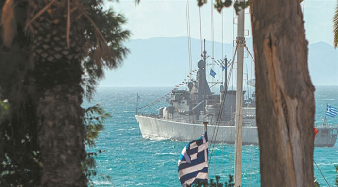 Τι αλλάζουν τα 12 μίλια νότια της Κρήτης. Τι εξετάζει η Αθήνα για τα χωρικά ύδατα