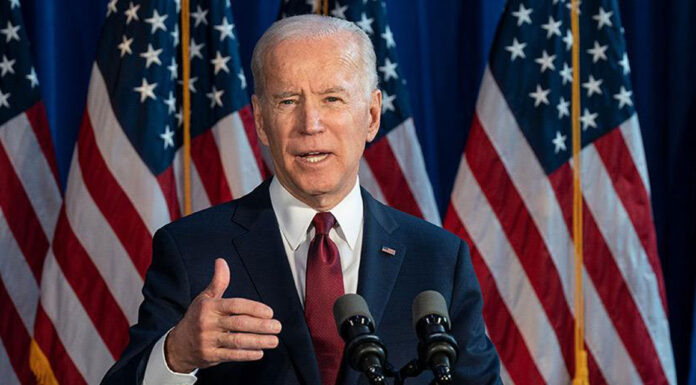 Ο Μπάιντεν προειδοποιεί εναντίον του κινδύνου χάους στην Αμερική