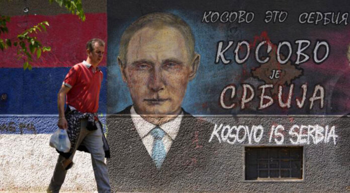 Κόσοβο: Το ρωσικό «φυτίλι» απειλεί με έκρηξη τα Δ.Βαλκάνια