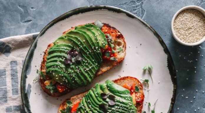 Ο συνειδητός καταναλωτισμός θα μείνει στο ράφι το 2023