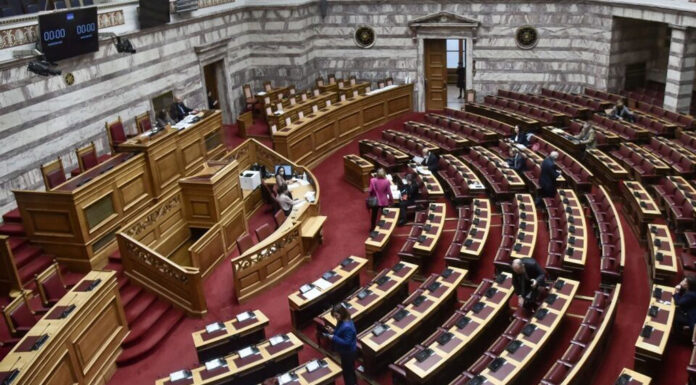 Αυτά είναι τα πόθεν έσχες των πολιτικών αρχηγών… Της Μαρίνας Μάνη