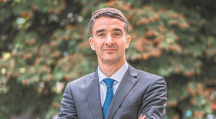 Ζολτ Νταρβάς: «Δεν φταίει ο πόλεμος για την ενεργειακή κρίση»… Της Μαρίας Βασιλείου