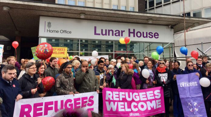 Η μαζική μετατόπιση πληθυσμών, αποτελεί επίθεση στην ιδιοκτησία και την ελευθερία