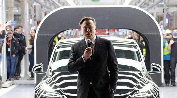 Δραματική έκκληση για στοπ στην ανάπτυξη τεχνητής νοημοσύνης