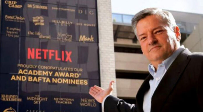 Τεντ Σαράντος: Ο ισχυρός άνδρας του Netflix και η πόρτα που «έφαγε» στη Σάμο