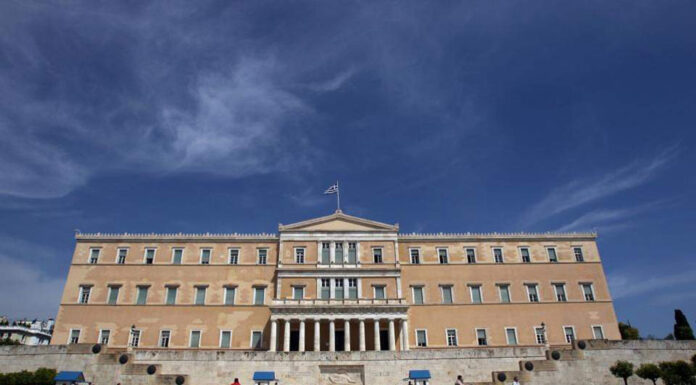 Άνθρωποι και κόμματα… Του Κώστα Πάντζιου
