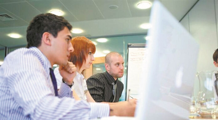 Πρόθυμοι να παραιτηθούν για νέα θέση με 4ήμερη εργασία… Του Γιώργου Κανελλόπουλου