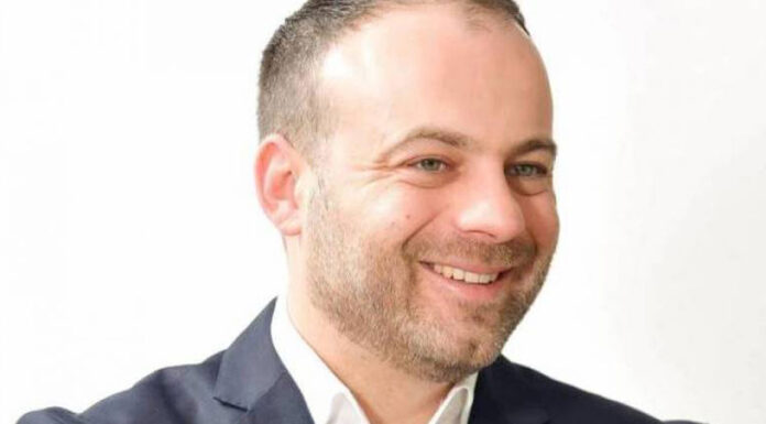 Μια ολόκληρη χώρα χρωστάει στο Δημόσιο!… Του Θέμη Μπάκα