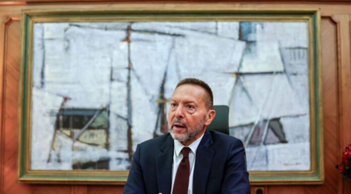 Στουρνάρας στους FT: Η κρίση στη Μέση Ανατολή σκιάζει τη συνεδρίαση της ΕΚΤ