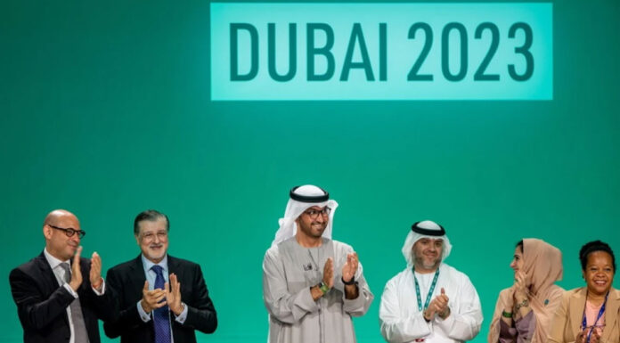 Ιστορική συμφωνία στην COP28: Σχεδόν 200 χώρες συμφώνησαν να απομακρυνθούν από τα ορυκτά καύσιμα