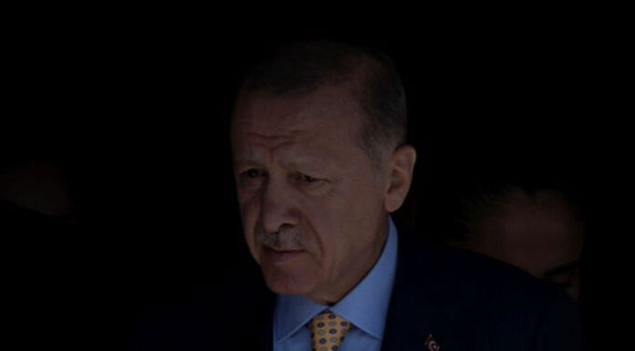 Τουρκία: Τα λάθη πίσω από την εκλογική ήττα του Ερντογάν… Της Ναταλίας Δανδόλου